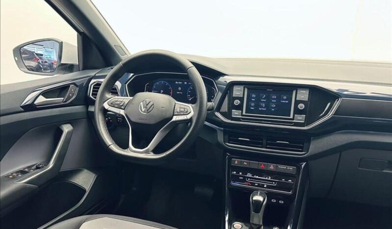 
								VOLKSWAGEN T-CROSS cheio									